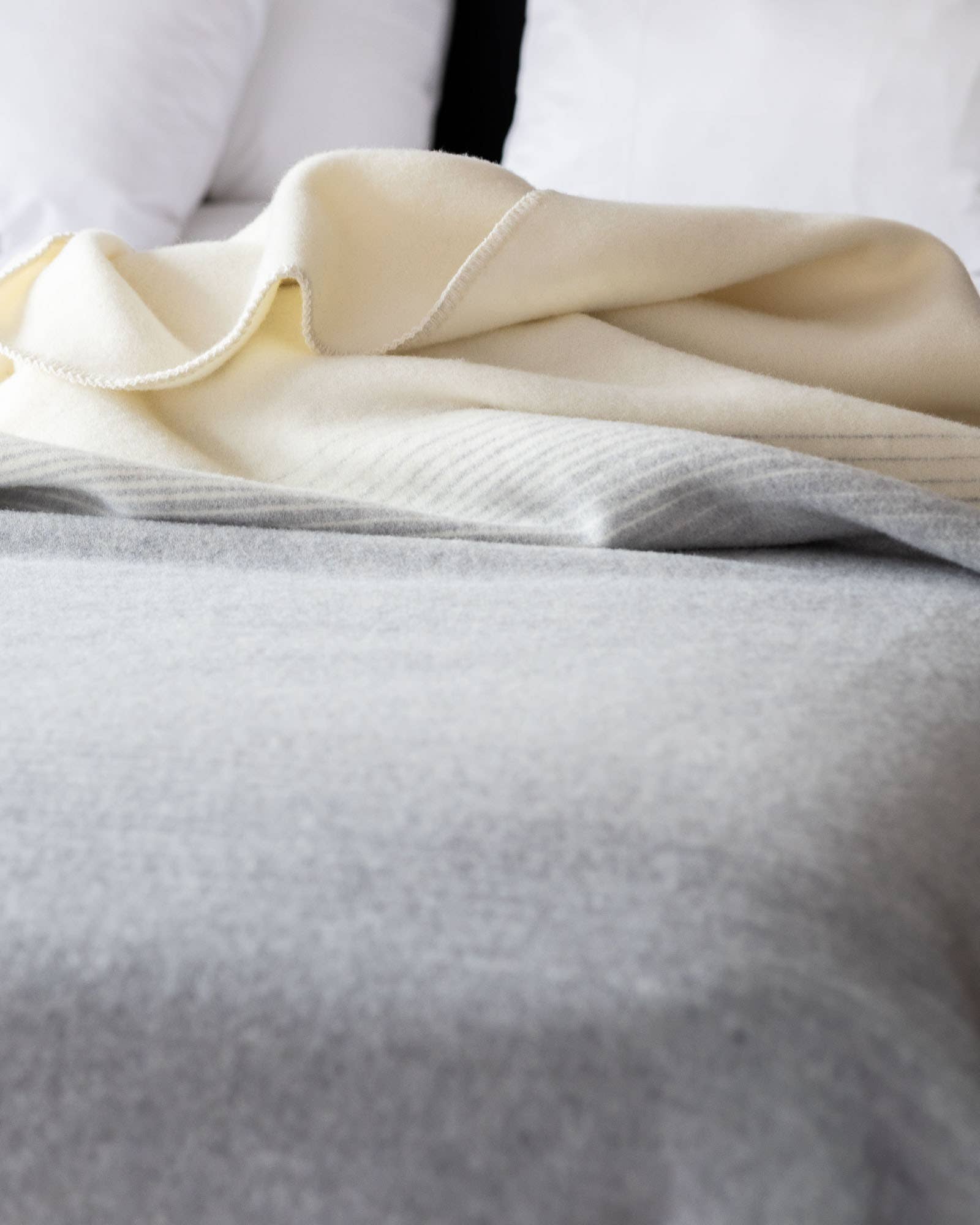 MoST – Cobertor de cama por atacado – Cobertor de Cama Merino/Caxemira SILVER CLOUD - solteiro4