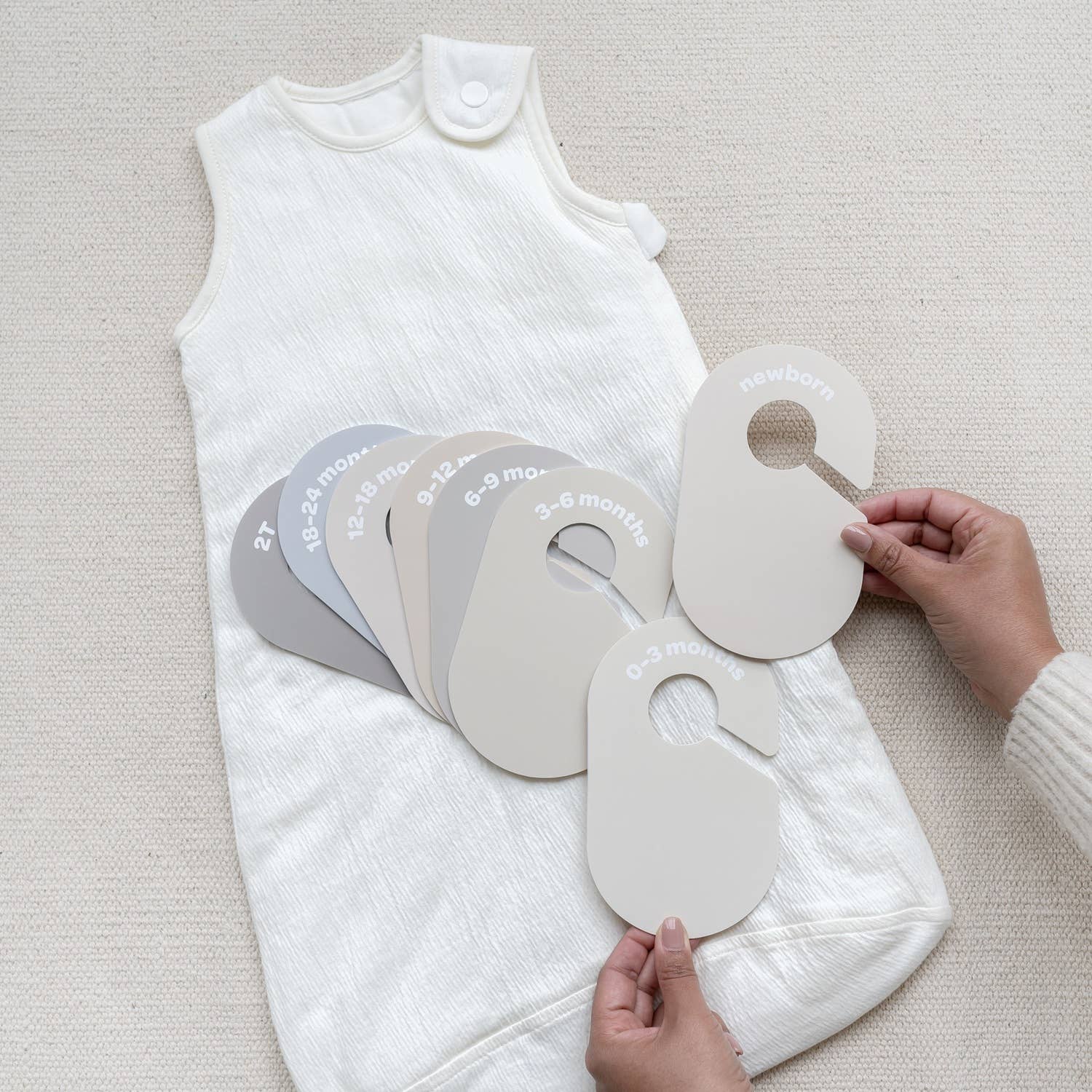 3 Sprouts - Wholesale Clothes Hangers - Baby Closet Dividers (Newborn to 24 Months)38