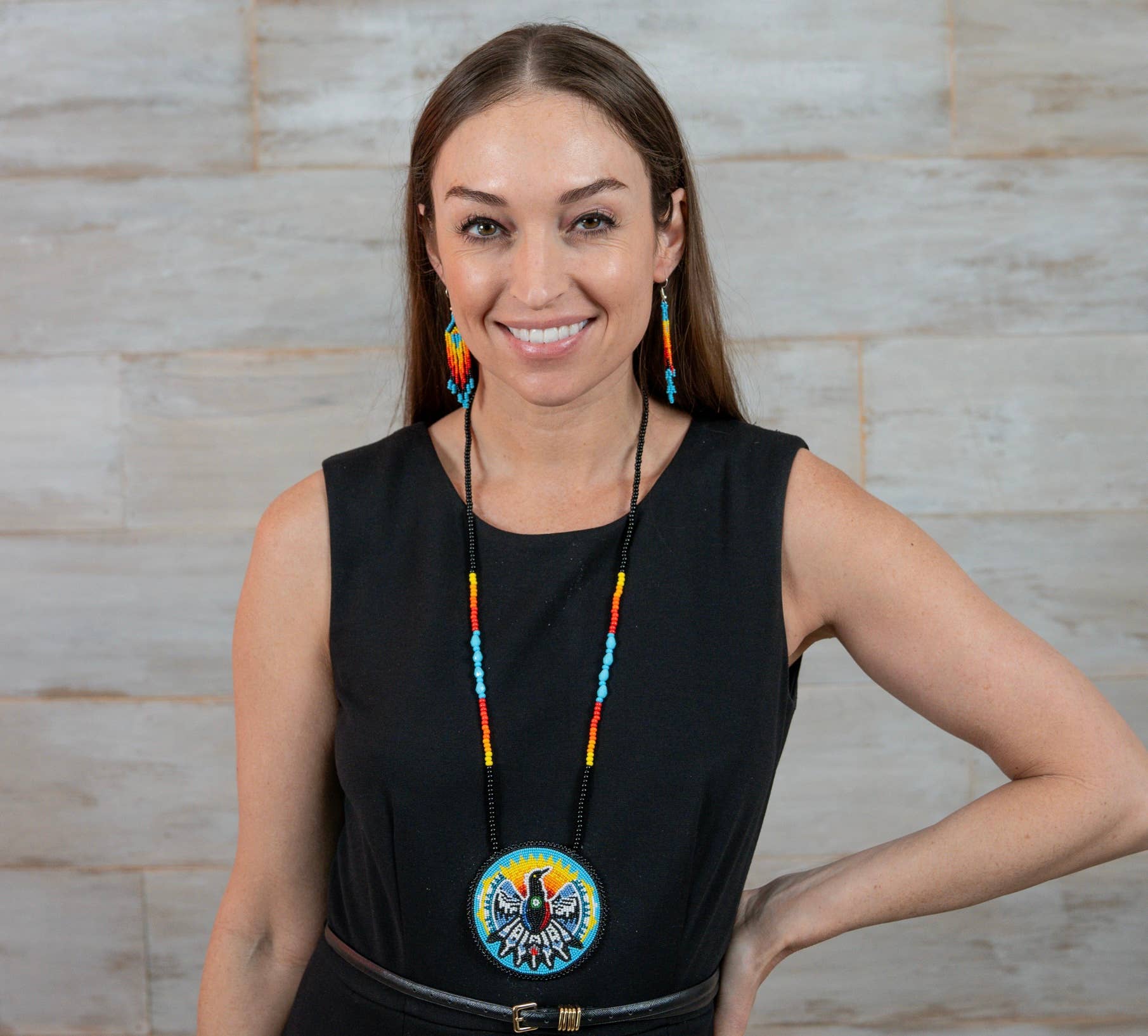 BEADS CORNER – Großhandel Schmucksets – Handgefertigtes Perlenohrset mit schwarzen cyanblauen Adlern7