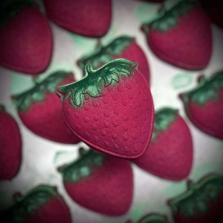 Aardbei Badbom (S) voor wholesale door Boil & Bubble