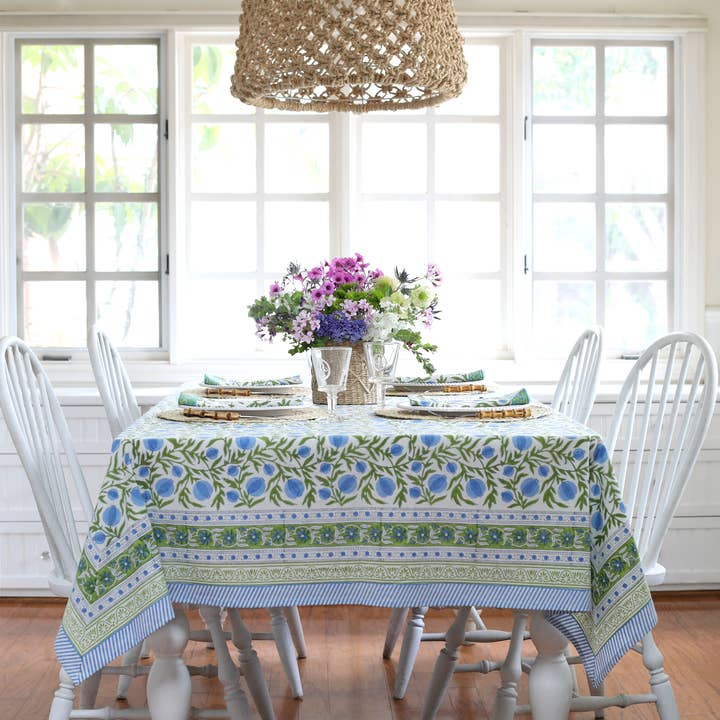 PACIFIC & ROSE TEXTILES – Großhandel Tischdecken – Tischdecke Granatapfelblau1