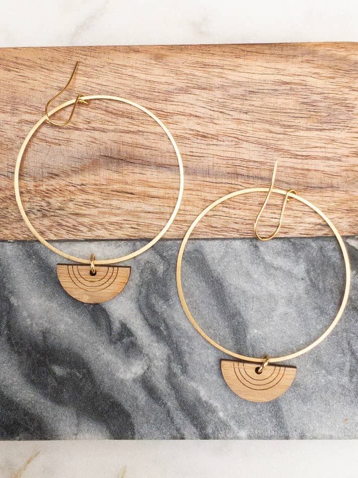 Brass+bamboe hoepels met halve cirkel voor wholesale door LHDUCK