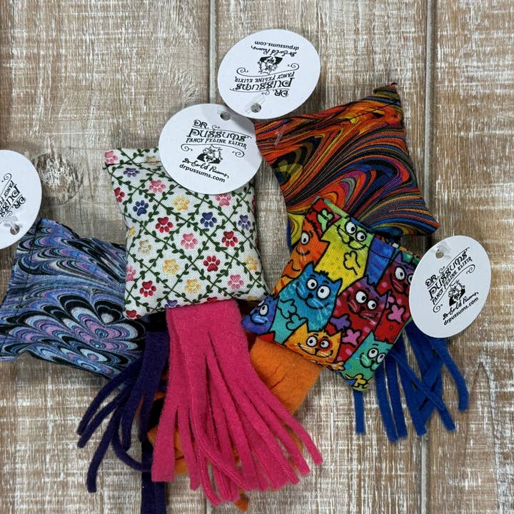 Dr. Pussums Catnip - Wholesale Pet Toy - Cat - Dr. Pussums Fringed Flyers Mini Catnip Toy