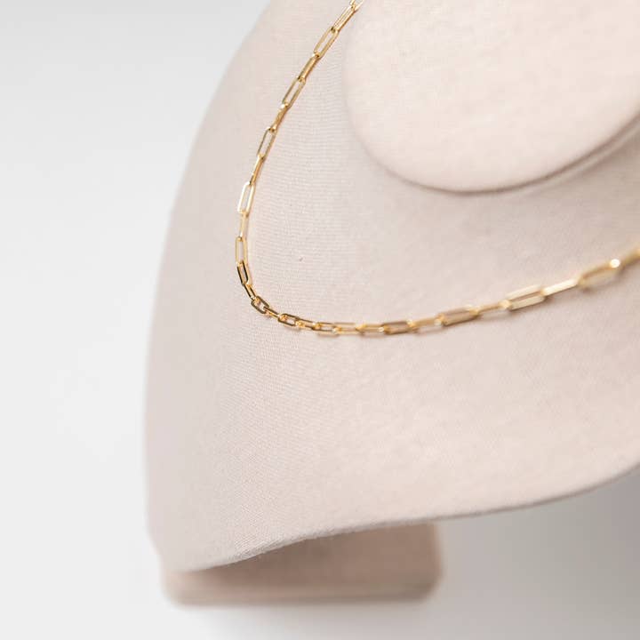 Goldfarbene Büroklammerkette - Wasserdichte Halskette für den Großhandel von FITISH