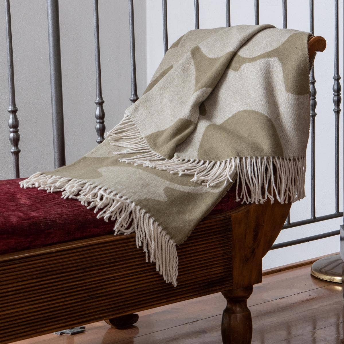 SOFIA TOSCANO - Wholesale Throw blanket - Super Soft Babele Flower - Cotton Plaid15