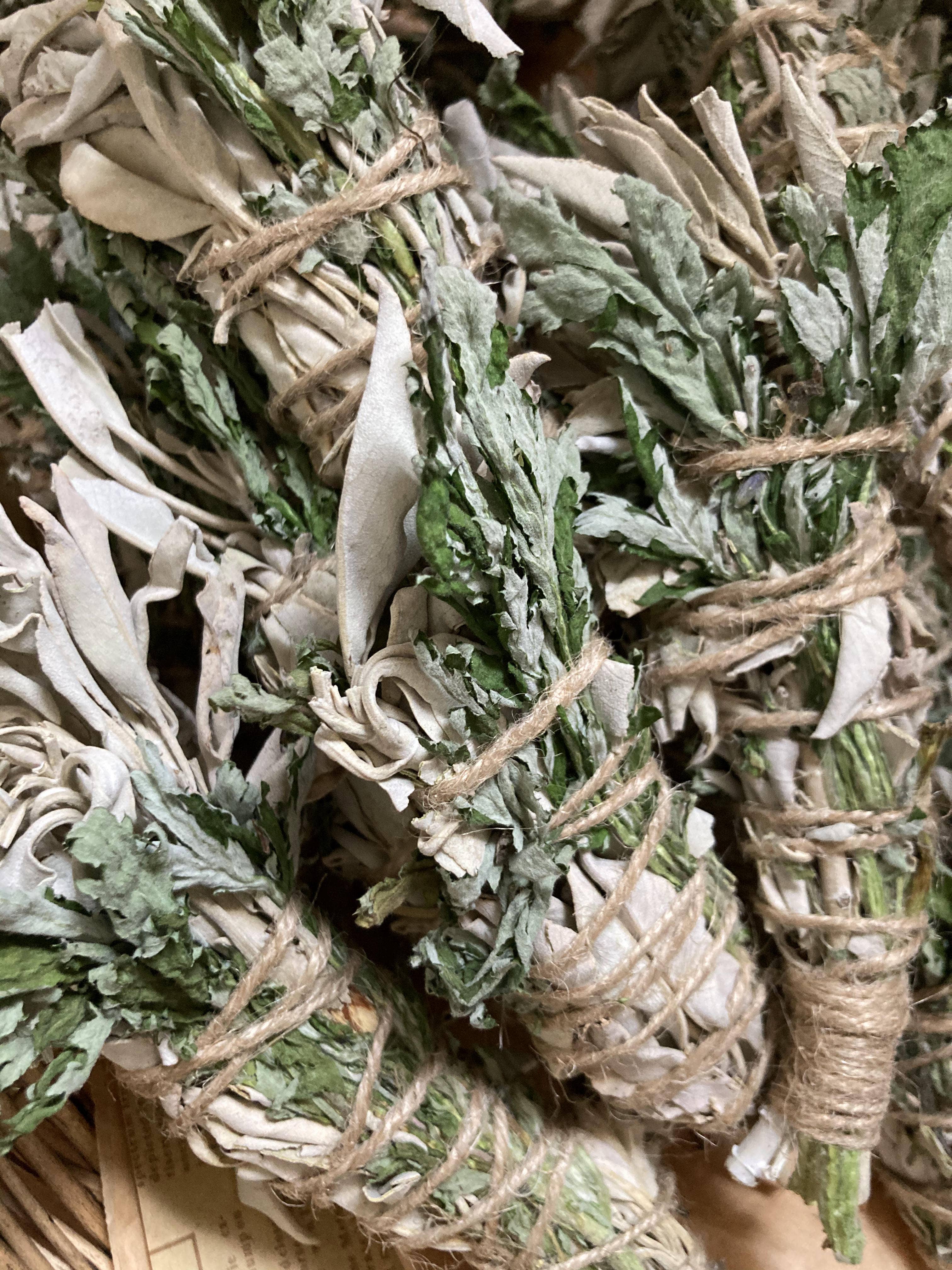 1130 CHANDLERY - Wholesale Smudge Stick - Wild Mugwort & Organic Sage Smudge Sticks3