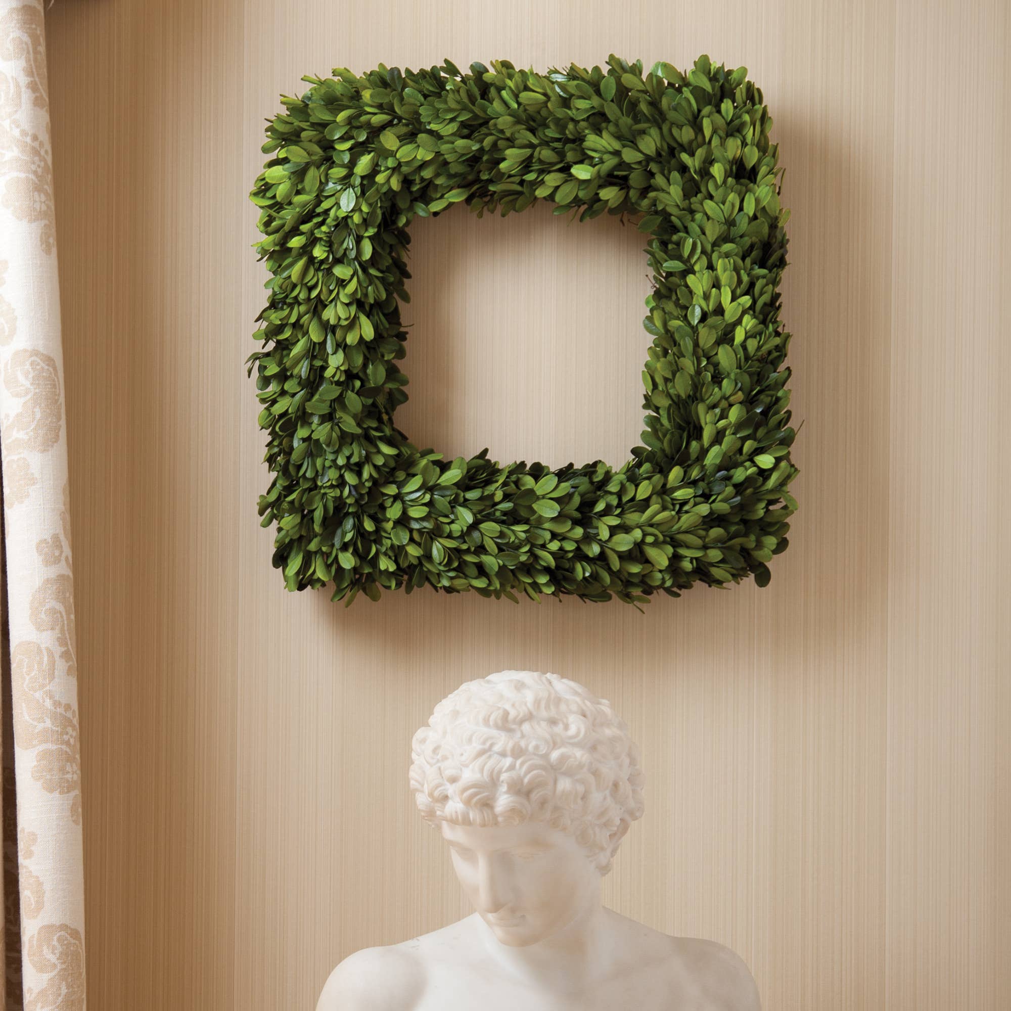Napa Home & Garden - Wholesale Wreath - Boxwood Square Wreath 16"1