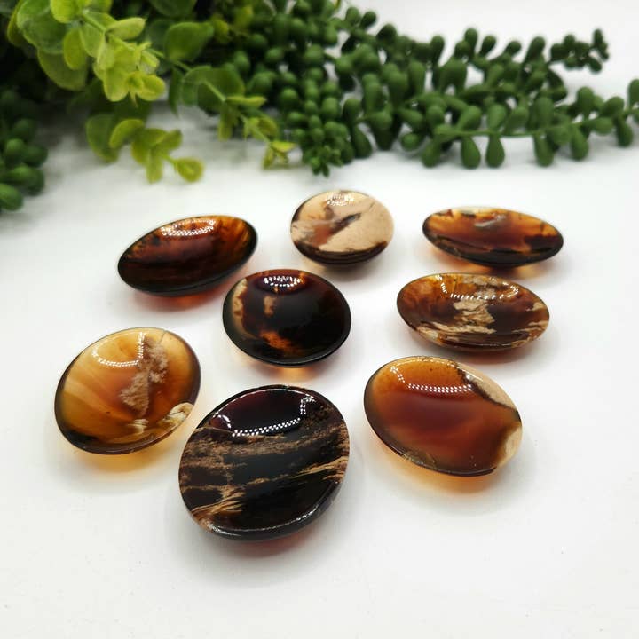 Meraki Gemstones - Wholesale Spiritual Stone/Crystal - Amber Worry stone (Approxi 45x35x15mm) 100% Natural Amber1