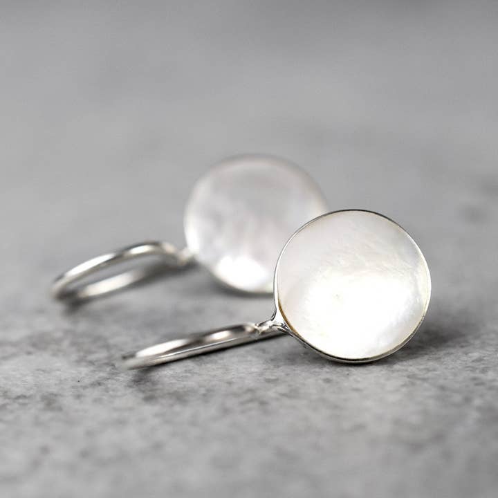 MadamLili - Wholesale Dangle Earrings - Personalised 925 Sterling Silver Mother of Pearl Earrings with ENGRAVING - Minimalistic White Jewellery - OHR925-578