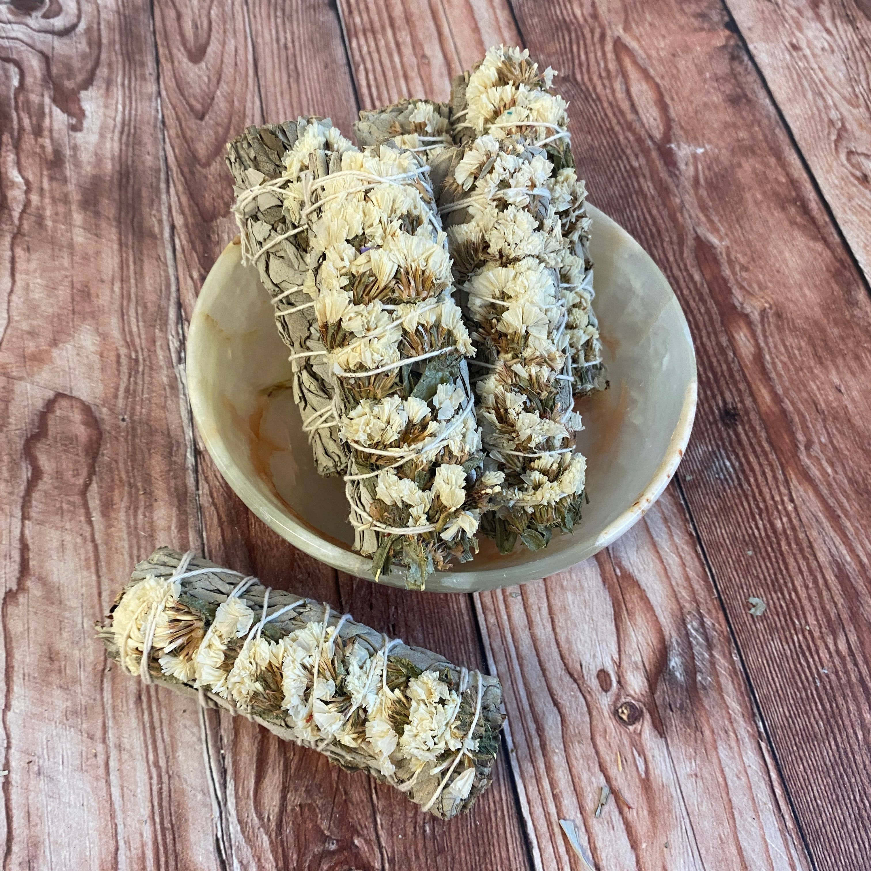 Oakwind Hollow - Wholesale Smudge Stick - White Sage Sinuata Smudge Stick3