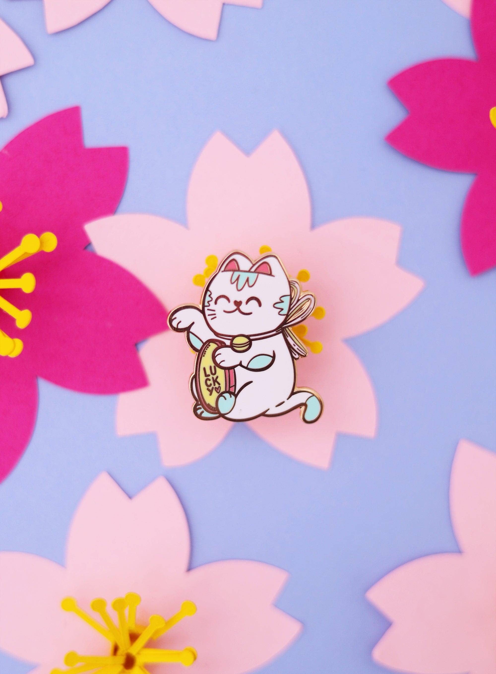 Poulette Magique - Wholesale Lapel Pin/Button - Maternity - Maneki Neko Pin1