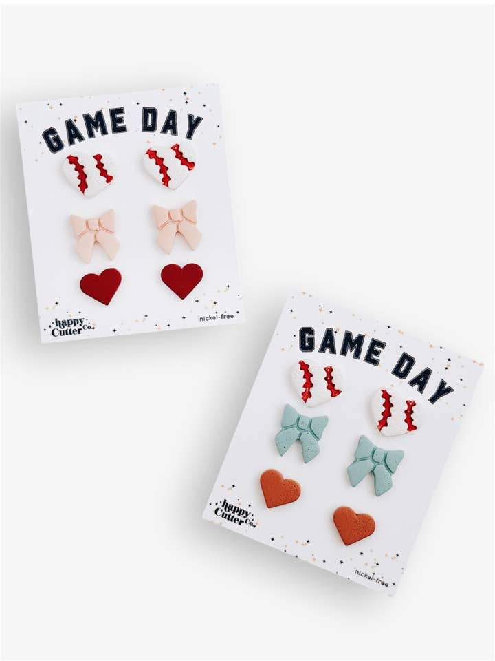 Cœur de baseball personnalisé, nœud et clous en forme de cœur | Boucles d'oreilles d'équipe pour la vente par Happy Cutter Co