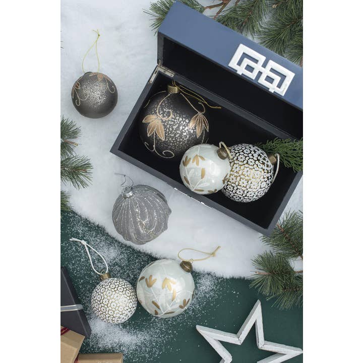 A&B Home Group Inc. - Wholesale Ornament - D4" Glass Xmas Ball Ornament - White/Gold3