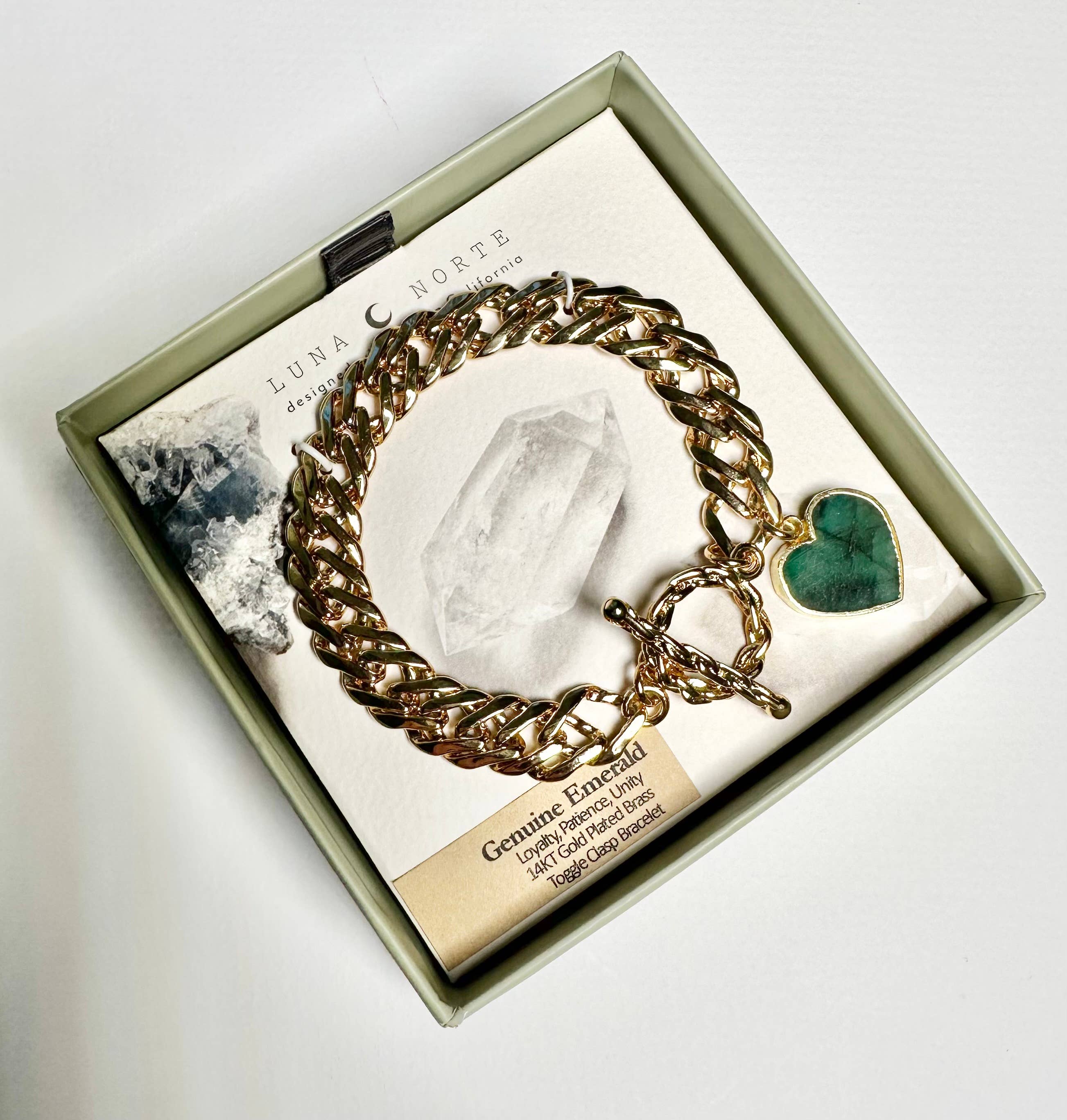 Luna Norte - Vente Bracelets à breloques/pendentifs - Bracelet à breloques à bascule en forme de cœur en or - Émeraude 1