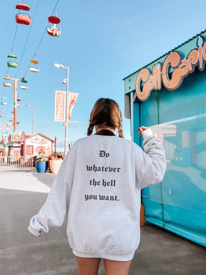 HYPE GIRL REMIX CREWNECK for wholesale by LOLA MAGNOLIA