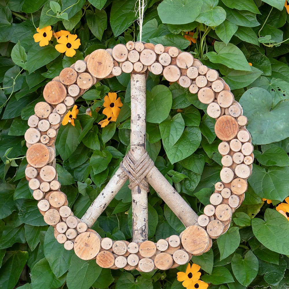 SERRV International - Wholesale Wreath - Layered Peace Wreath2