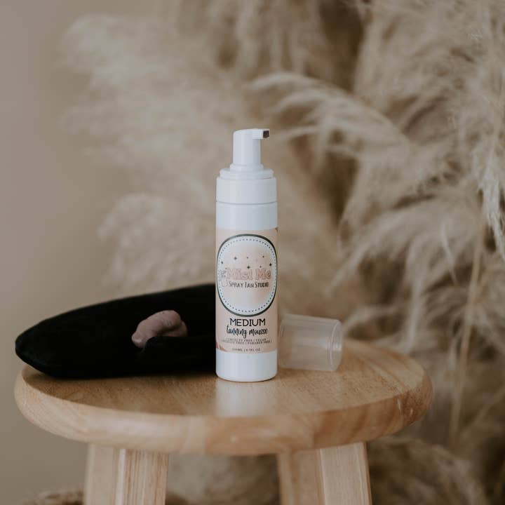 Mist Me Spray Tan Studio - Wholesale Self-Tanner - Velvet Application Mitt1