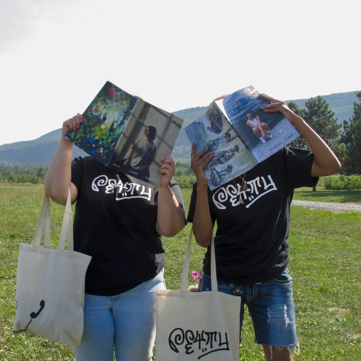 PETTY Magazine - Wholesale Tote Bag - Unisex - PETTY Phone Tote Bag2