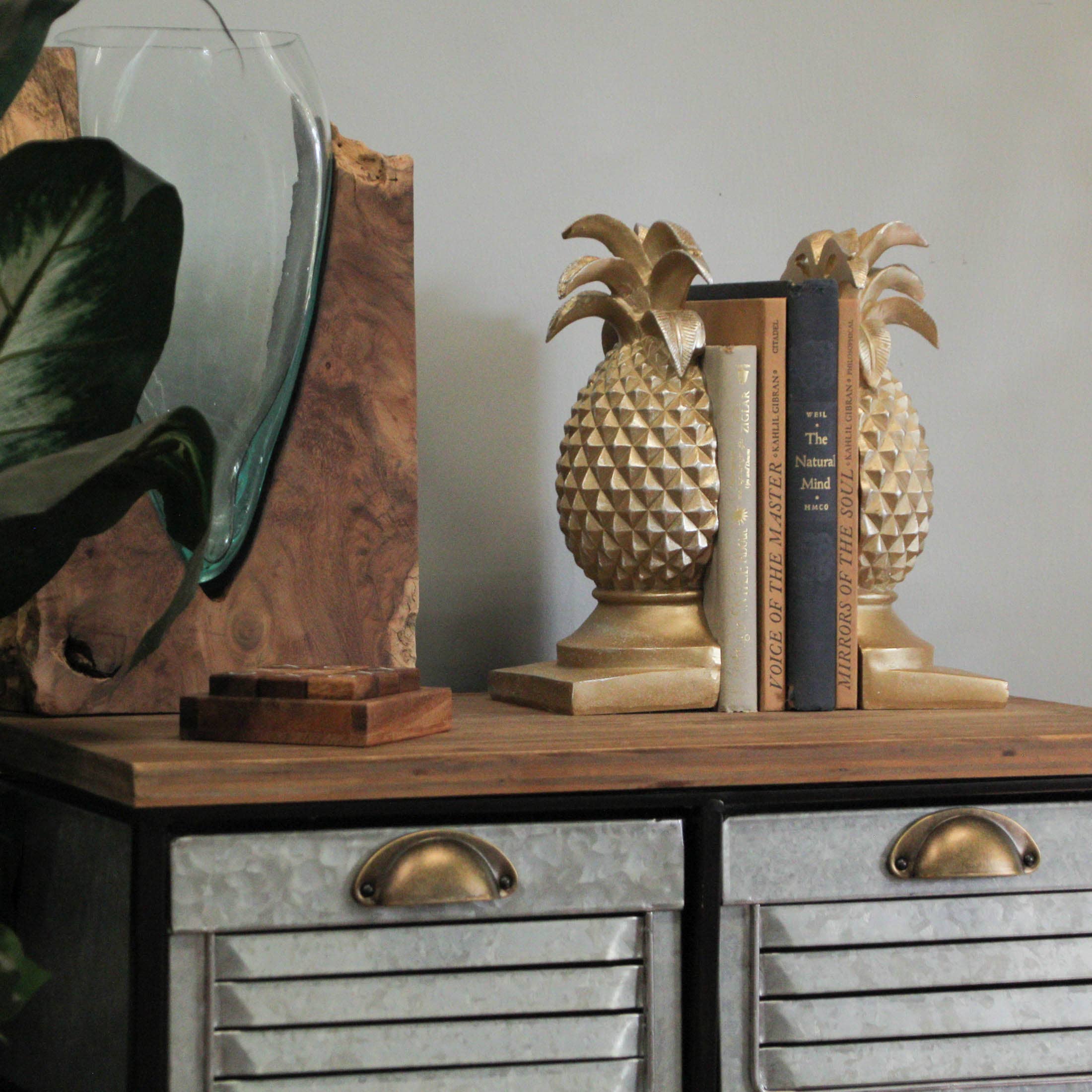 Zeckos - Wholesale Bookend - Elegant Gold Pineapple Bookends 10 Inches High8