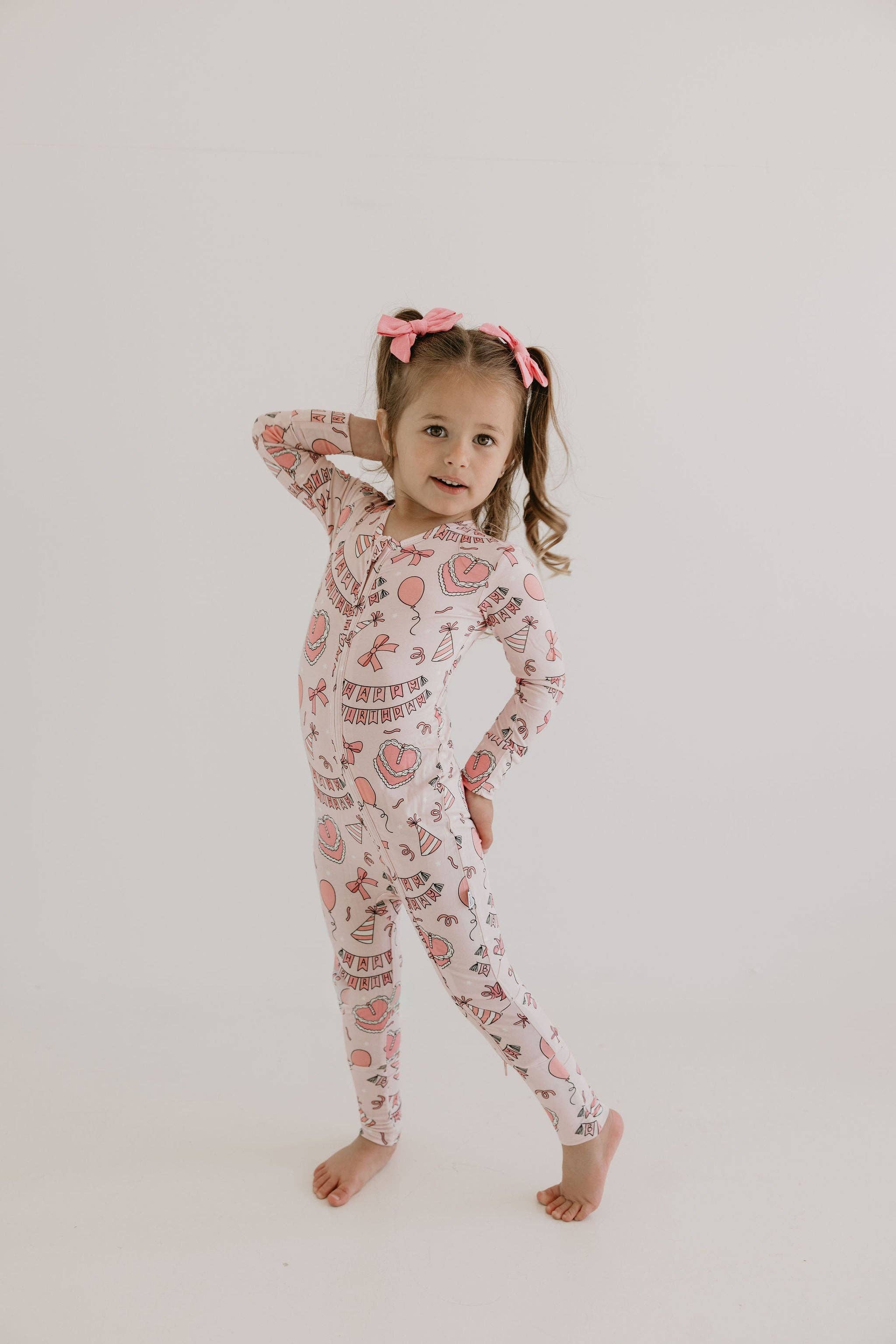 Behold Baby - Wholesale Sleepsuit - Baby - Birthday Babe Romper1