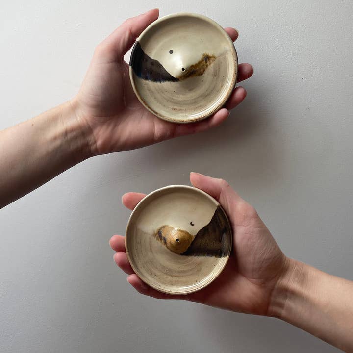 Hannah Bigley – wholesale Candle holder – Mountain Incense Holder - Stoneware Ceramic0