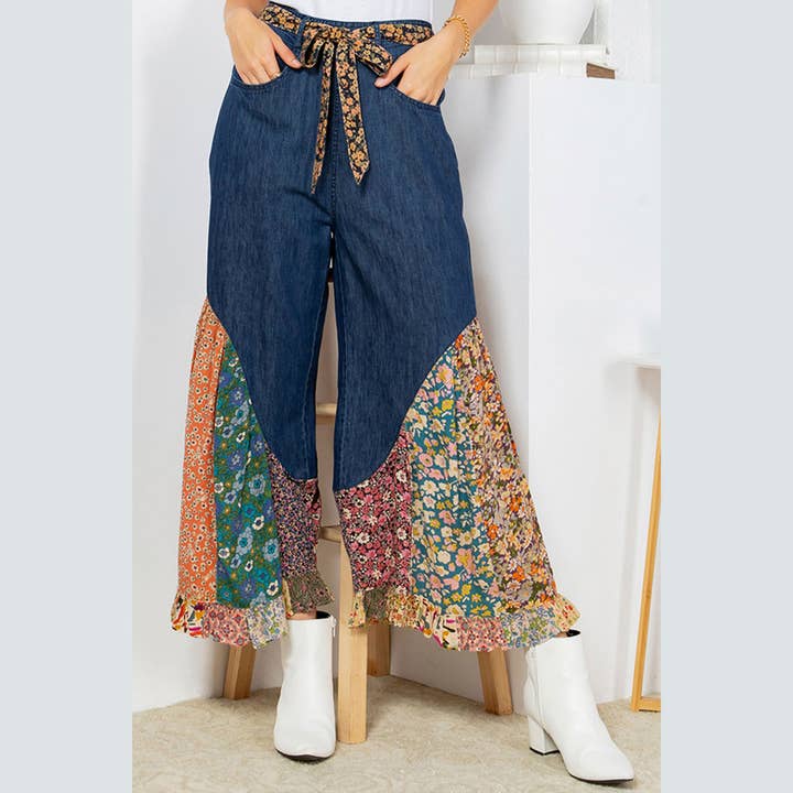 Young Threads - Vendita all'ingrosso Pantalone - Donna - Pantaloni a zampa di elefante in denim tinto a pezzi con patchwork stampato, stile boho2
