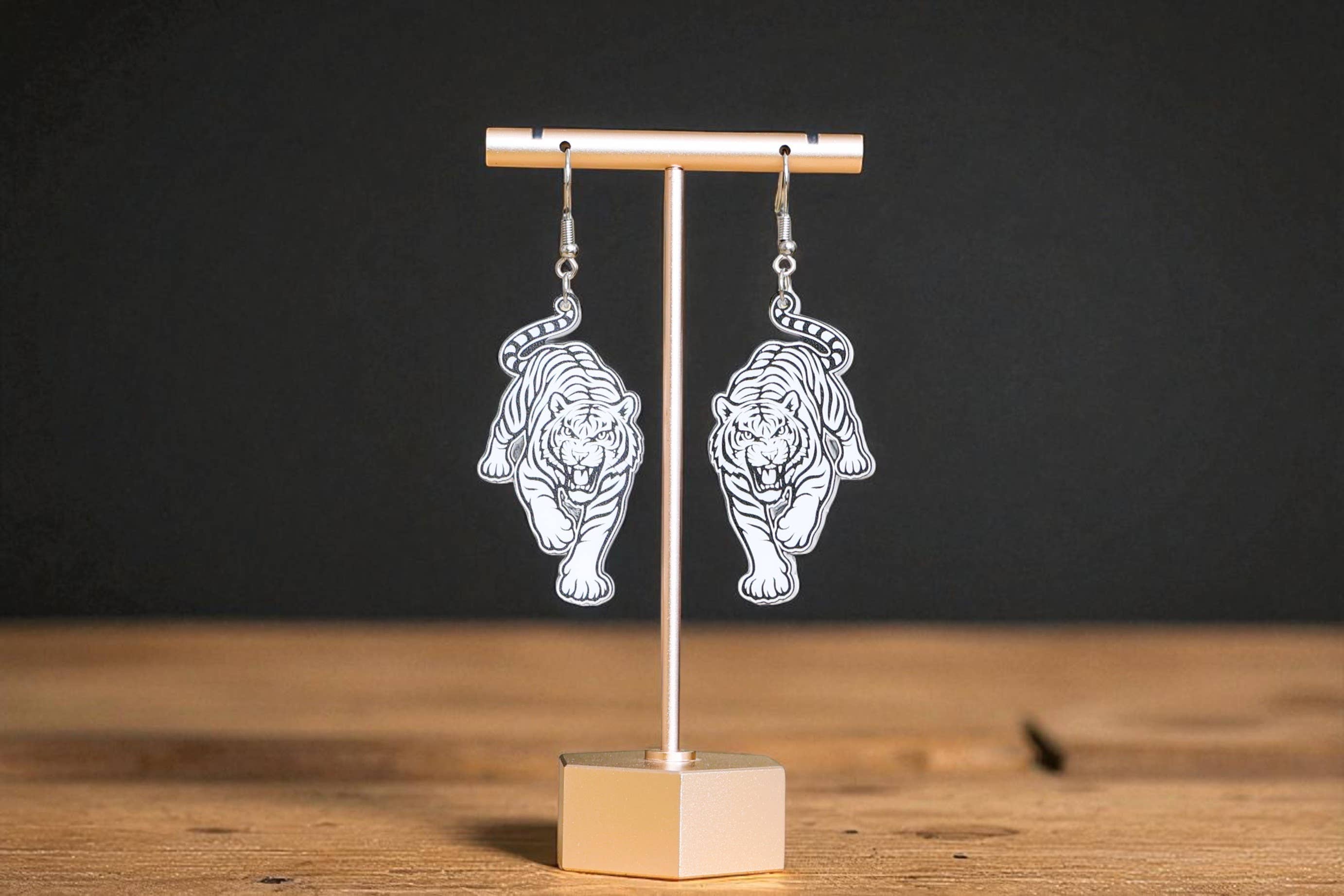 The Thankful Creations LLC - Vente Boucles d'oreilles pendantes - Boucles d'oreilles d'équipe mascotte Tigre du Bengale Jour de match Cincinnati Ohio2