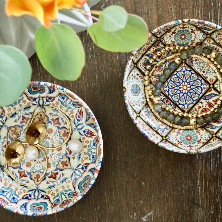 Esthetic Living - Wholesale Decorative Plate/Dish/Bowl - Metal Bowl - Emel - Small 2