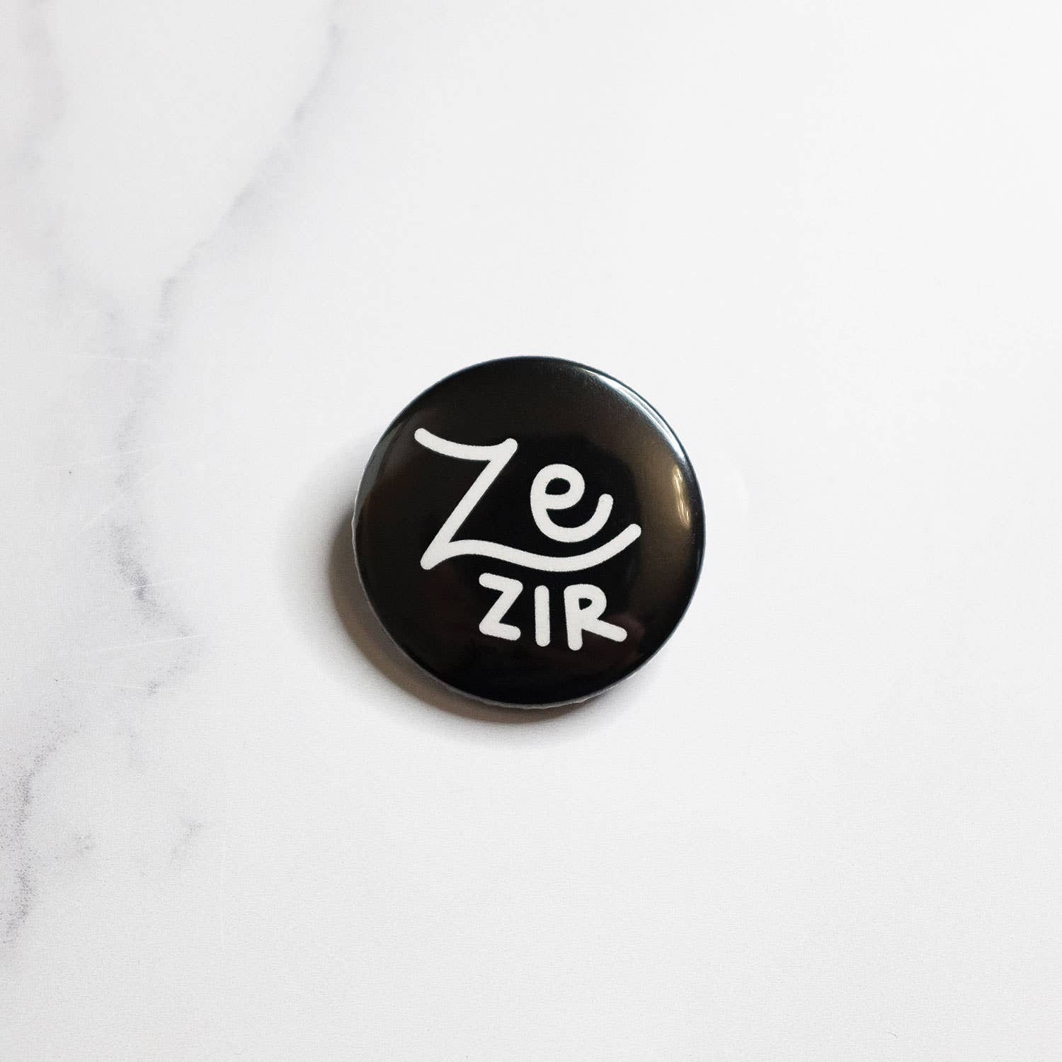 Bianca's Design Shop - Wholesale Lapel Pin/Button - Ze/zir Pronouns Button1