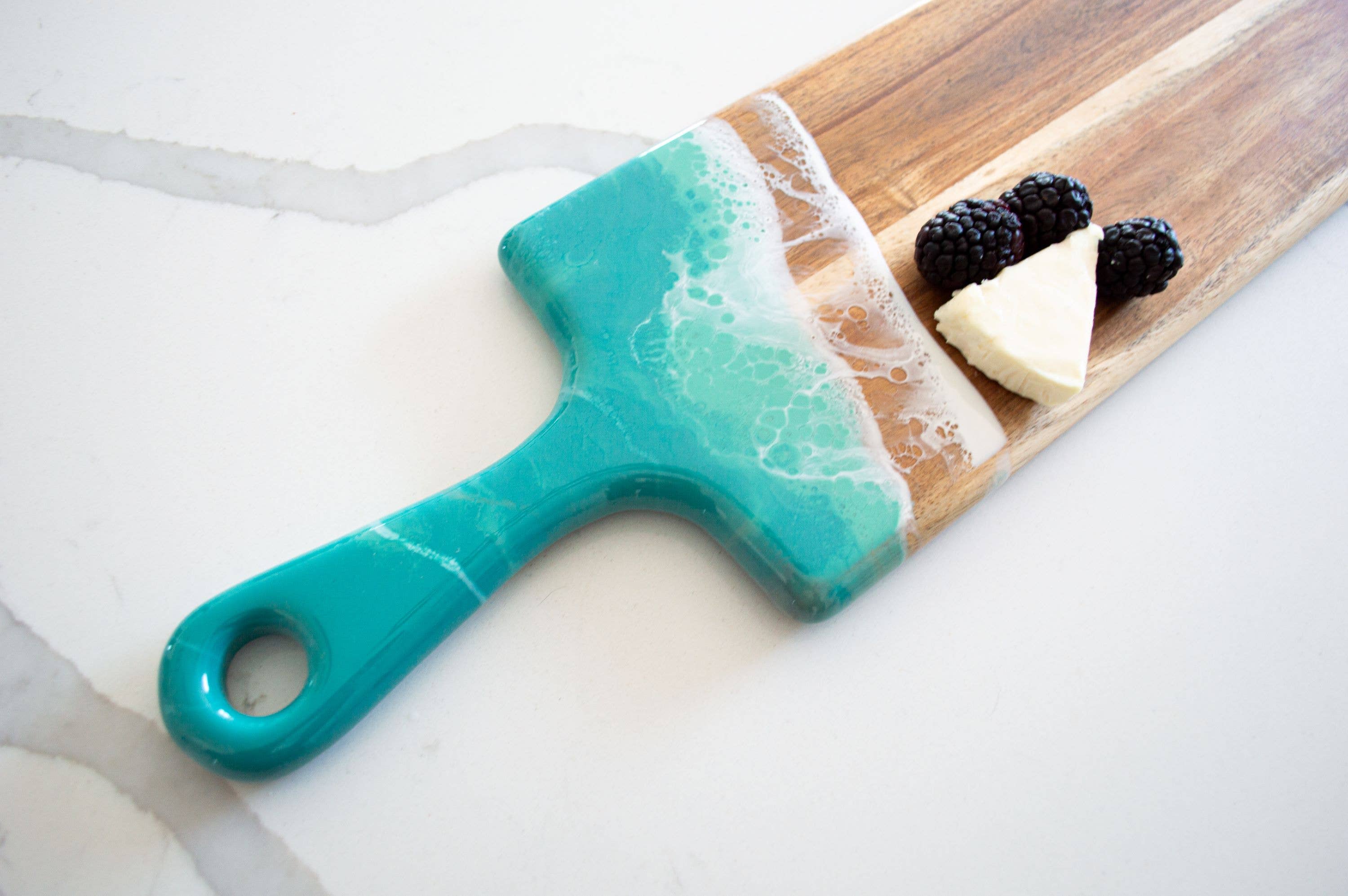 Lynn & Liana Designs - Vente Plateaux décoratifs - Planche à fromage/charcuterie en résine - Baguette 12,7 x 61 cm SANS TARIFS !5