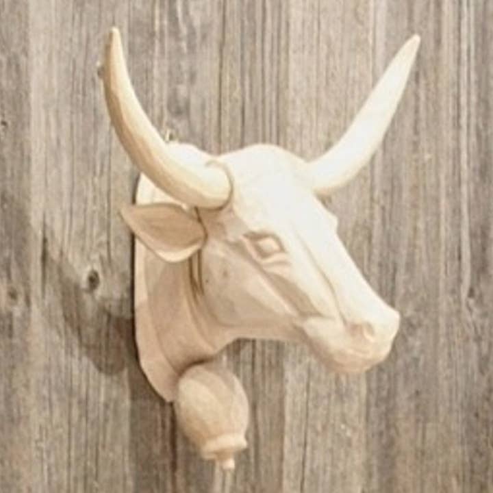 Raw cow head for wholesale by LES SCULPTEURS DU LAC