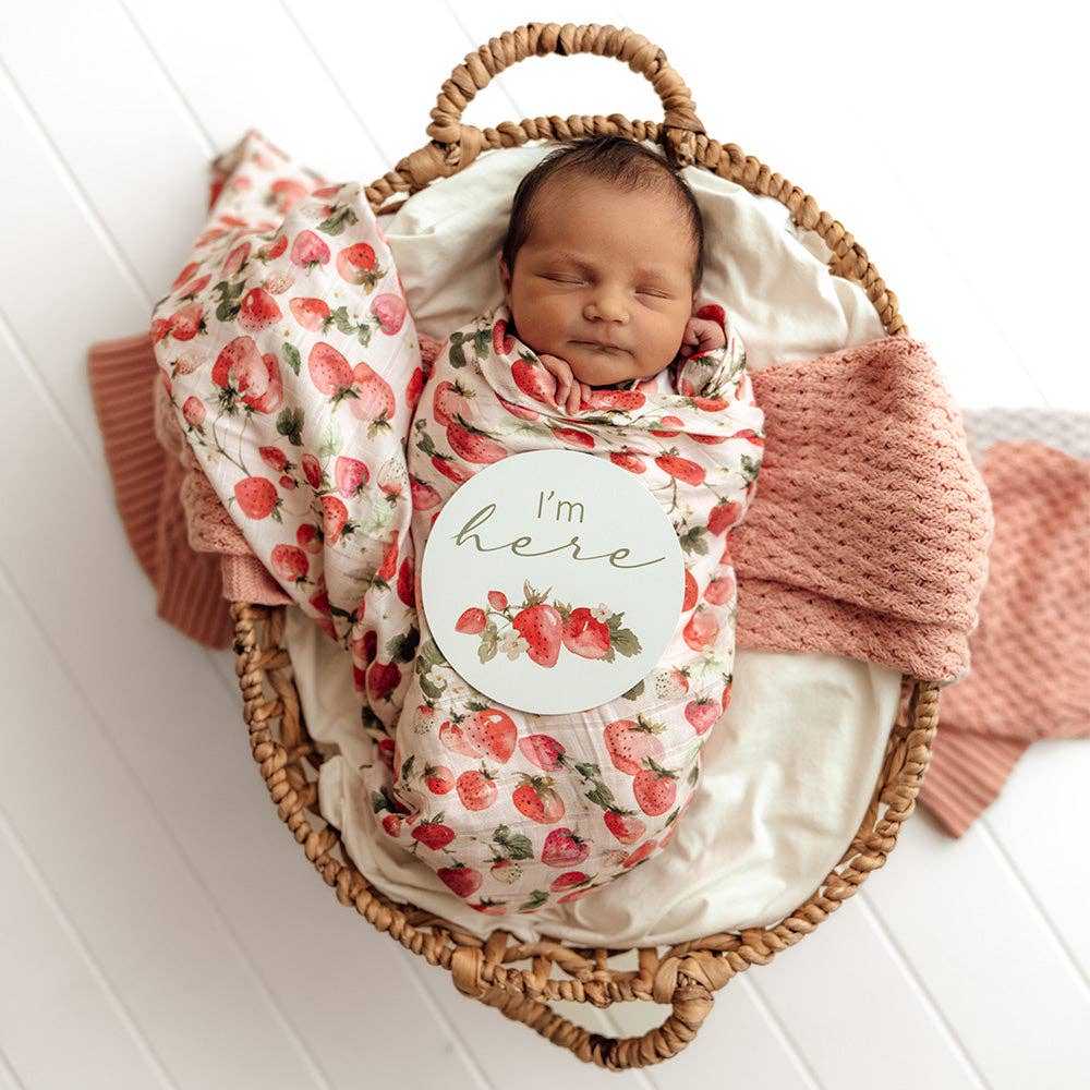 Snuggle Hunny – wholesale Lindning - Baby – Jordgubbe Ekologisk Musselinomslag5