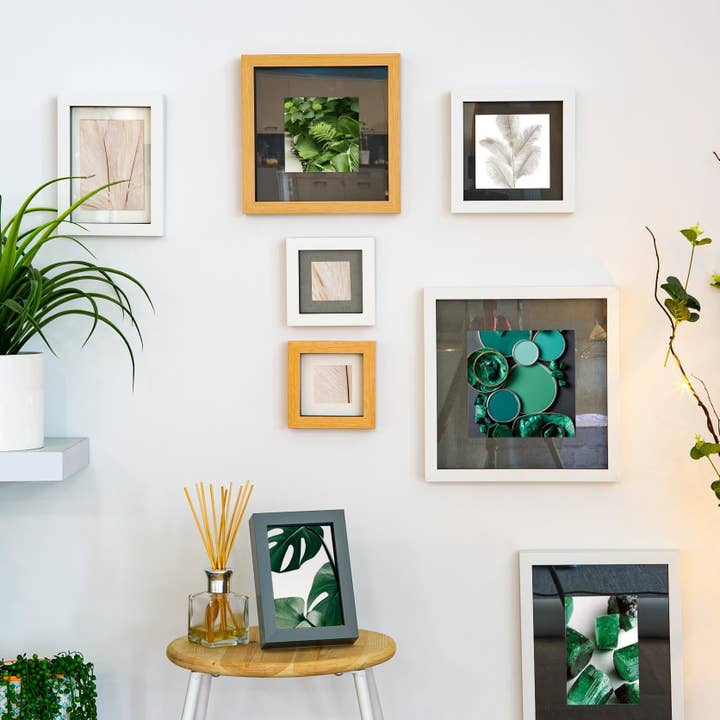 Rinkit Ltd - Wholesale Picture Frame - Nicola Spring Picture Mount 4x4 Frame Photo Size 2x2 - Black