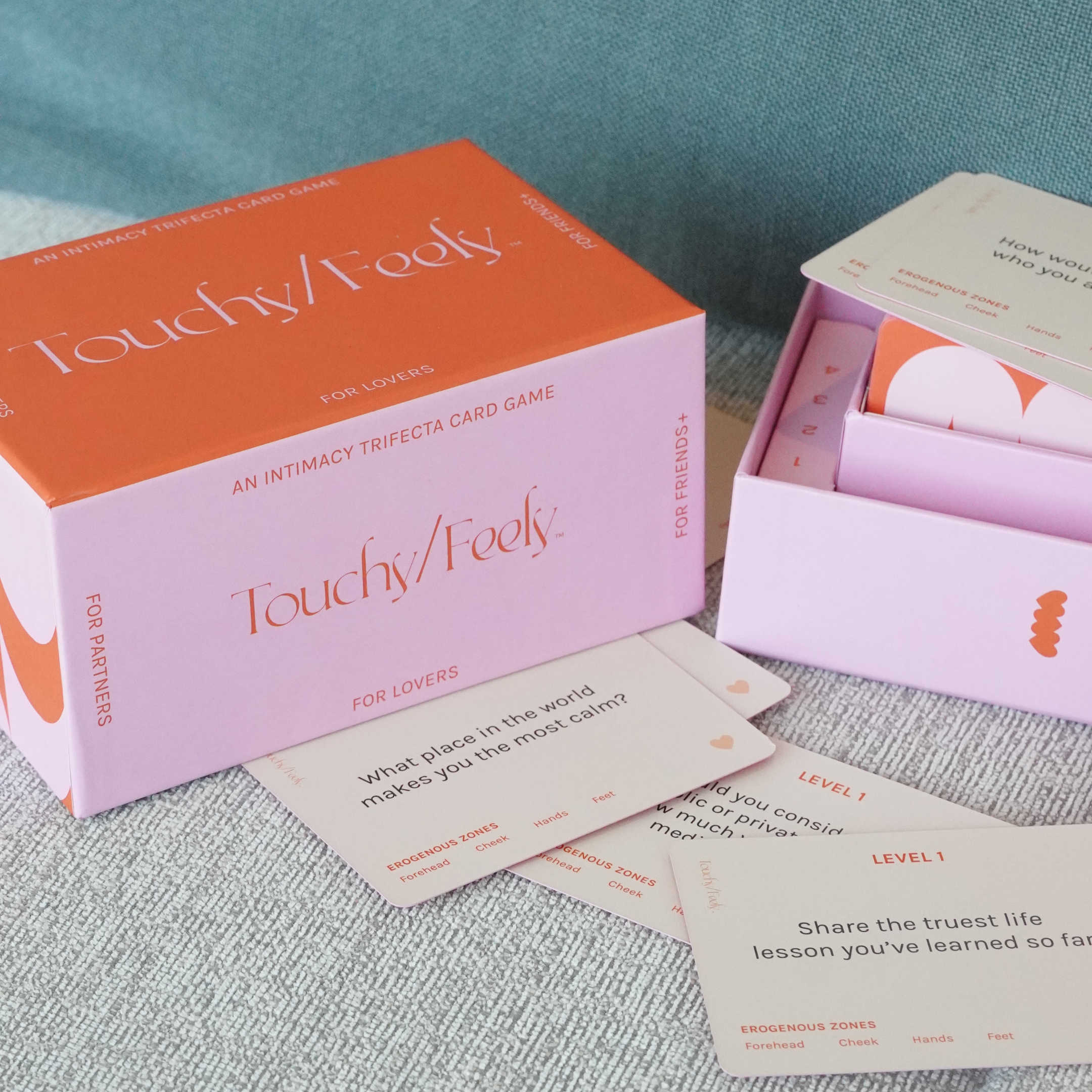 GOOSHY CANDY LLC – Engroshandel Kortspil – Samtalekort | TOUCHY/FEELY intimitetsspil1