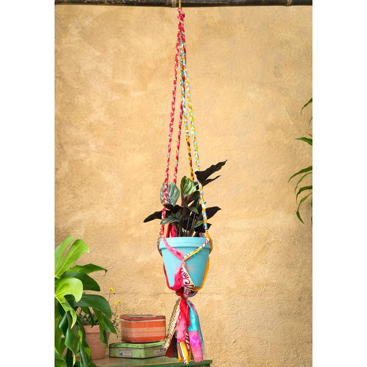 Namaste – wholesale Hängande kruka – Flätad Sari växthängare3