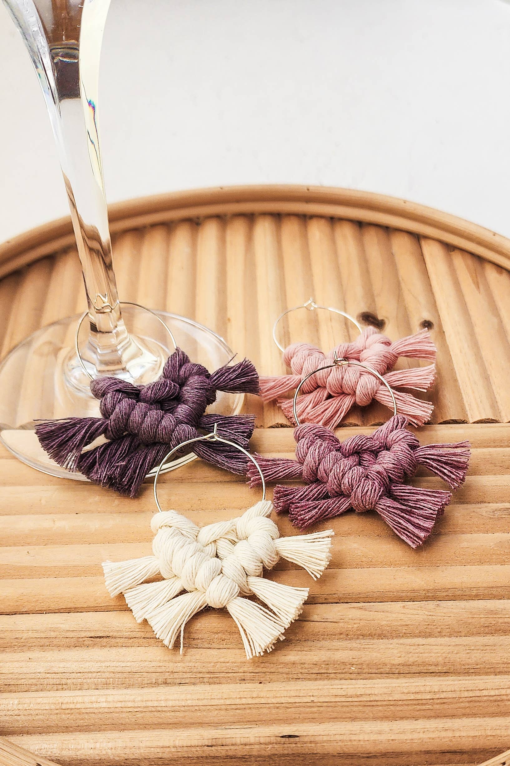 A Branch & Cord - Wholesale Wine Charm - Set of 4 Macrame Wine Charms – Handmade Boho Drink Markers4