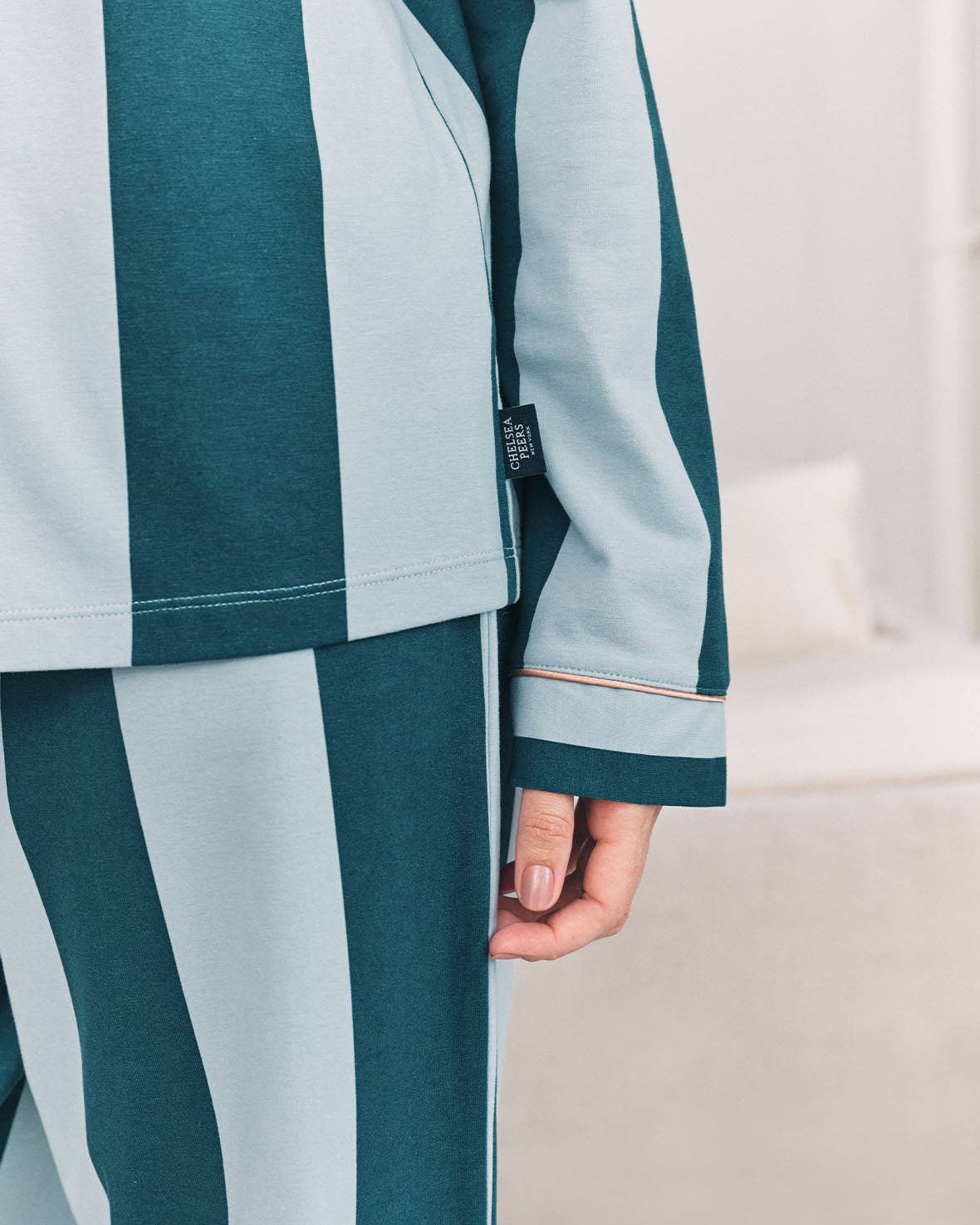 Chelsea Peers – wholesale Sleepwear set – Women's – Organic Cotton Stripe Long Pyjama Set - Blue5