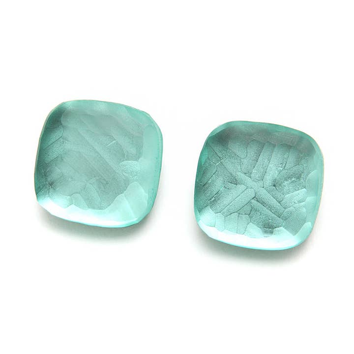 Orecchino Clip Lara Ice Mare di Sardegna per la vendita all'ingrosso da parte di PONO by Joan Goodman