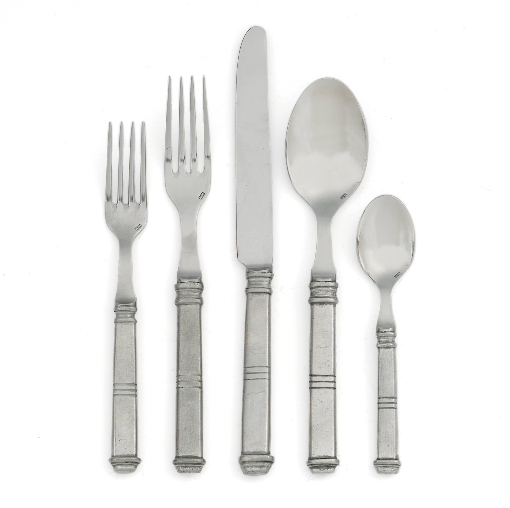 Arte Italica & Crown Linen Designs - Wholesale Flatware Set - Isabella 5-piece Place Setting0