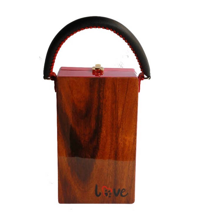 Denni Hund for engroshandel hos Timmy Woods Beverly Hills