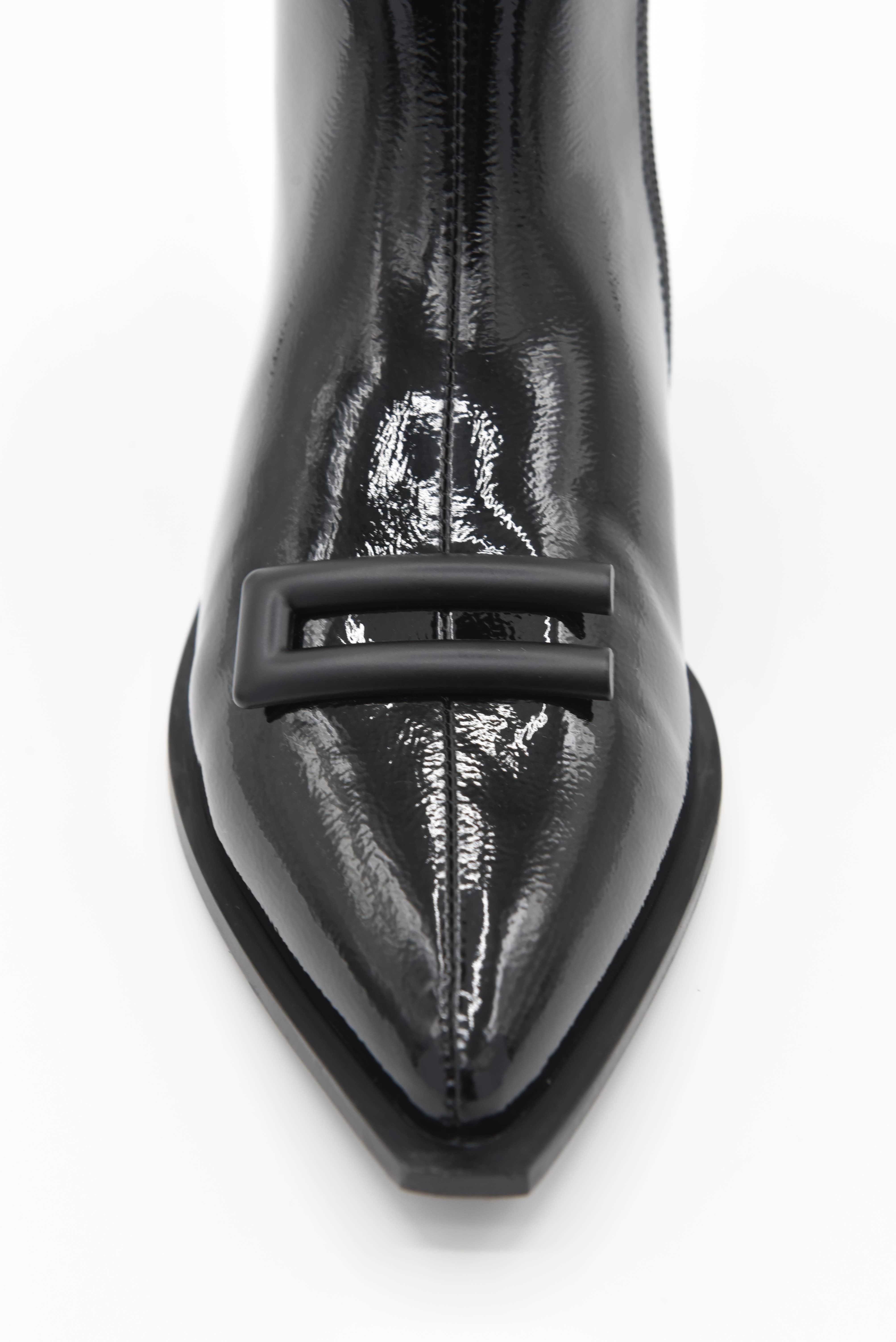 Azarey - Wholesale Booties - Women's - Patent flat ankle boot with front detail 462K157 7