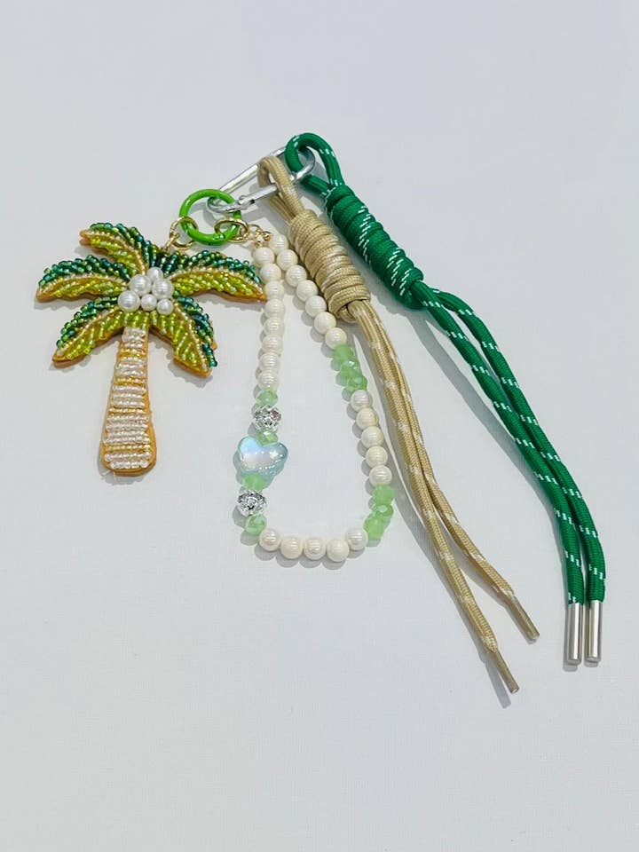 Keychain / Palm tree bag charm for wholesale by SHEERA