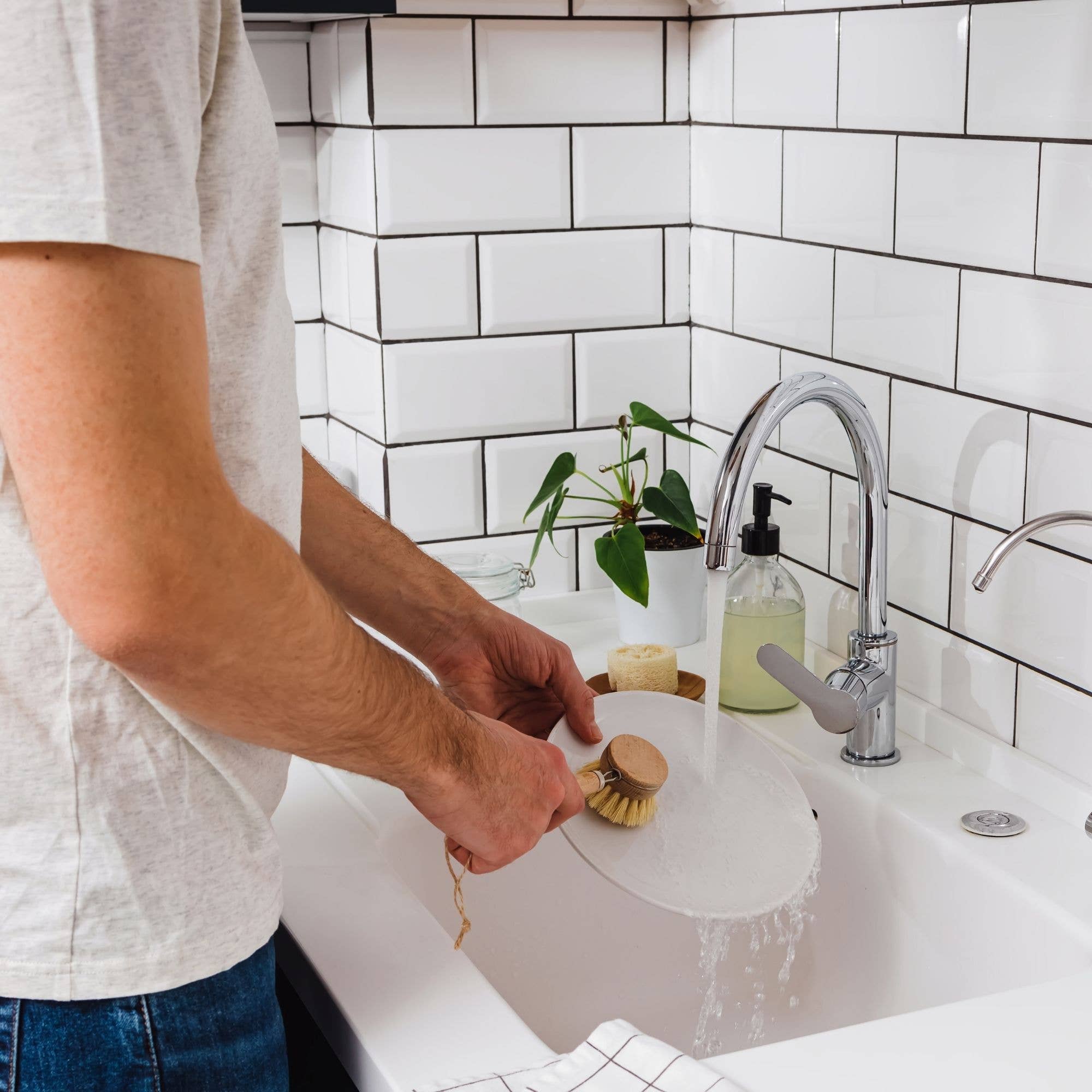 Oceansrespect 🌊🌍🌱 - Wholesale Cleaning Brush - Reusable bamboo dish brush with replaceable head4