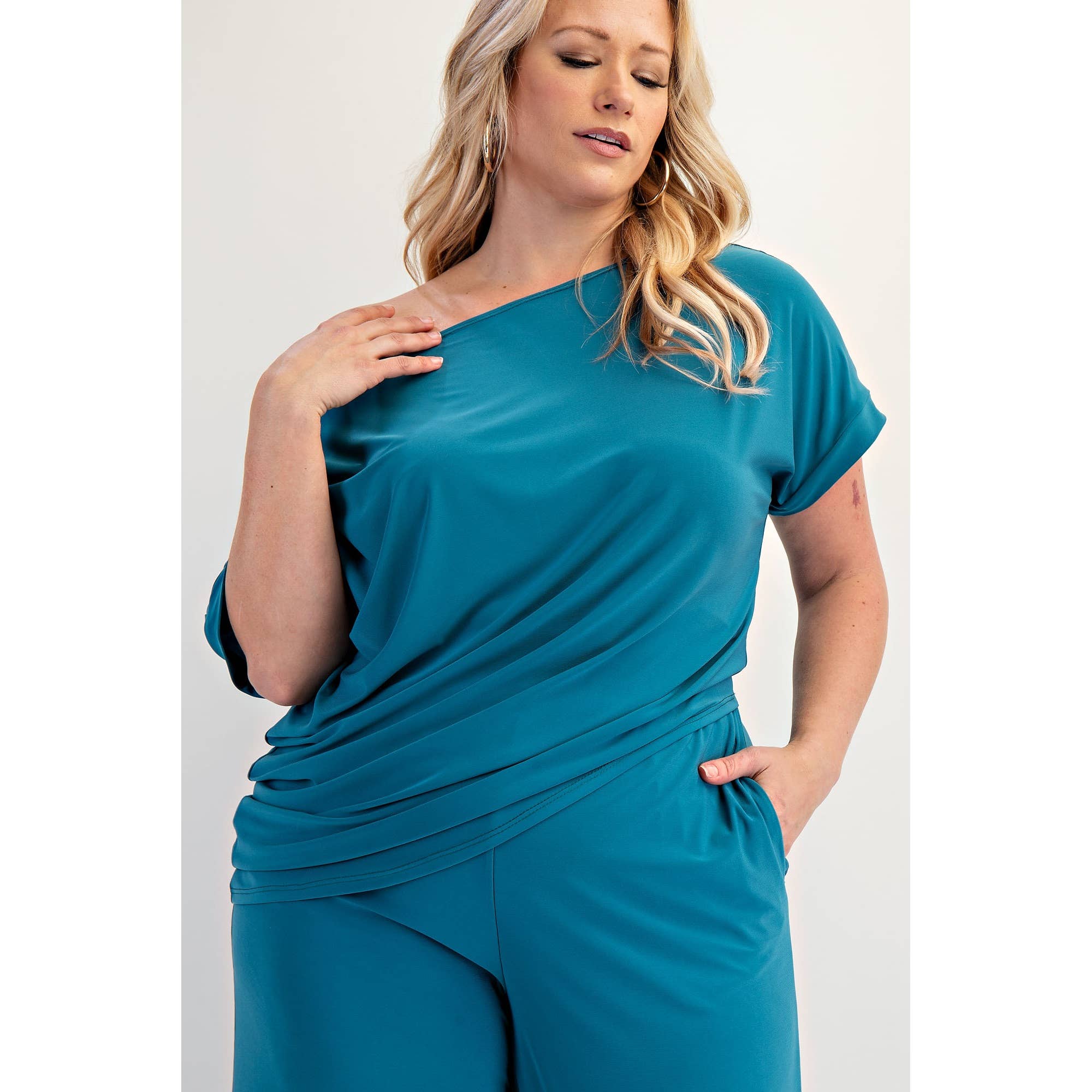 The Curve LA - Vente Combinaison – femme - ENSEMBLE HAUT À MANCHES COURTES ET PANTALONS LARGES GRANDE TAILLE27