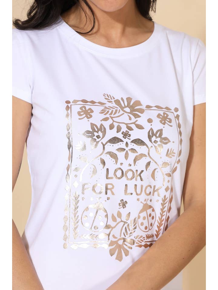 Attrait Paris – Engroshandel T-shirt med print - Dame – Look for Luck bomuld T-shirt med print4