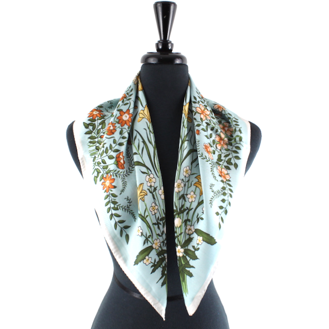 Pretty Persuasions - Wholesale Scarf - Women's - S25095 Floral Square Scarf (28"x28")3