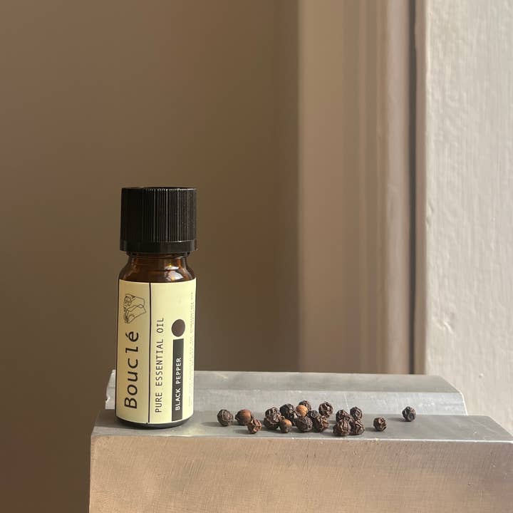 Black Pepper Aromatherapy Essential Oil for wholesale by Bouclé