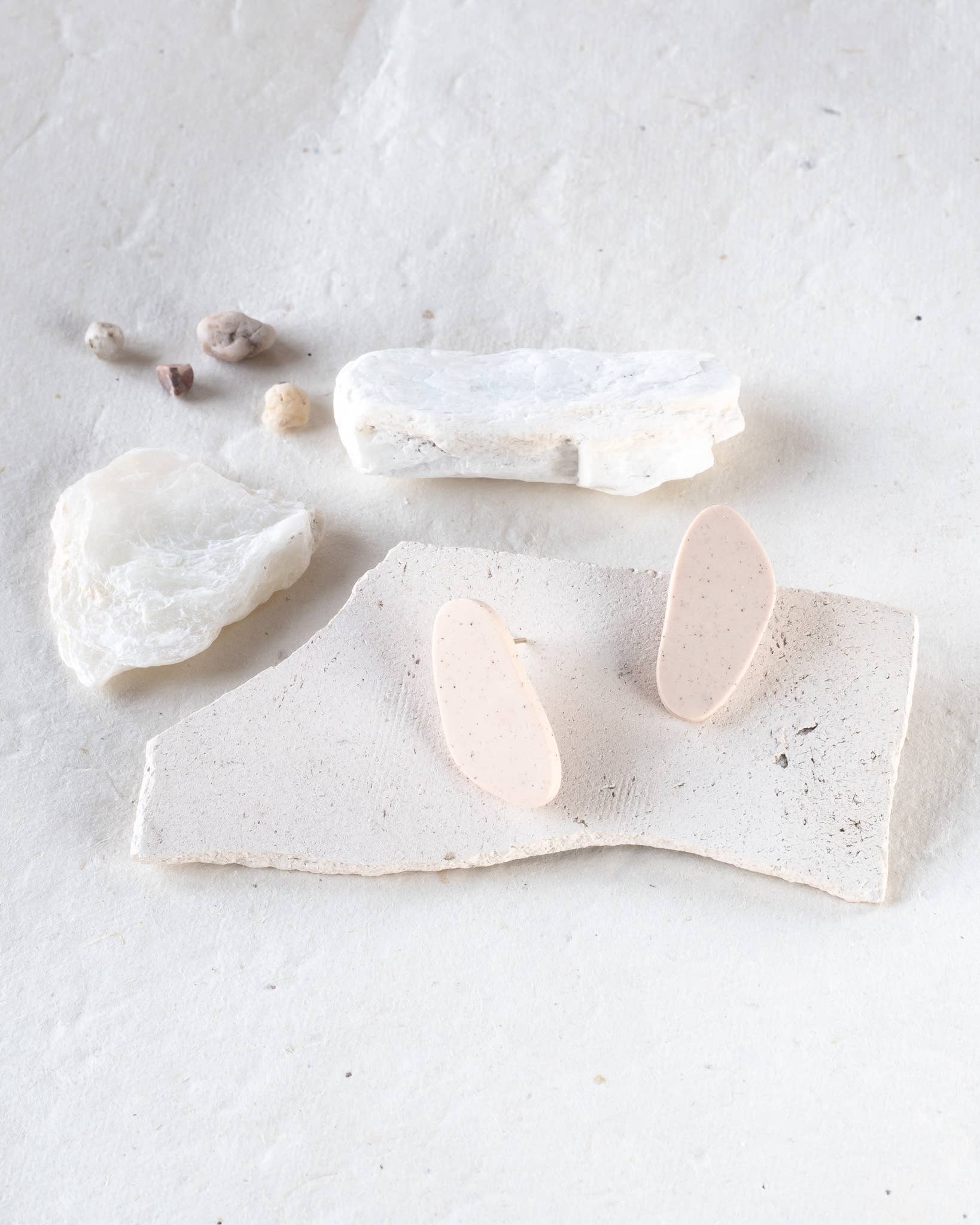 Inimini Homemade – wholesale Solitärörhängen – ekologisk: lång studieresa13