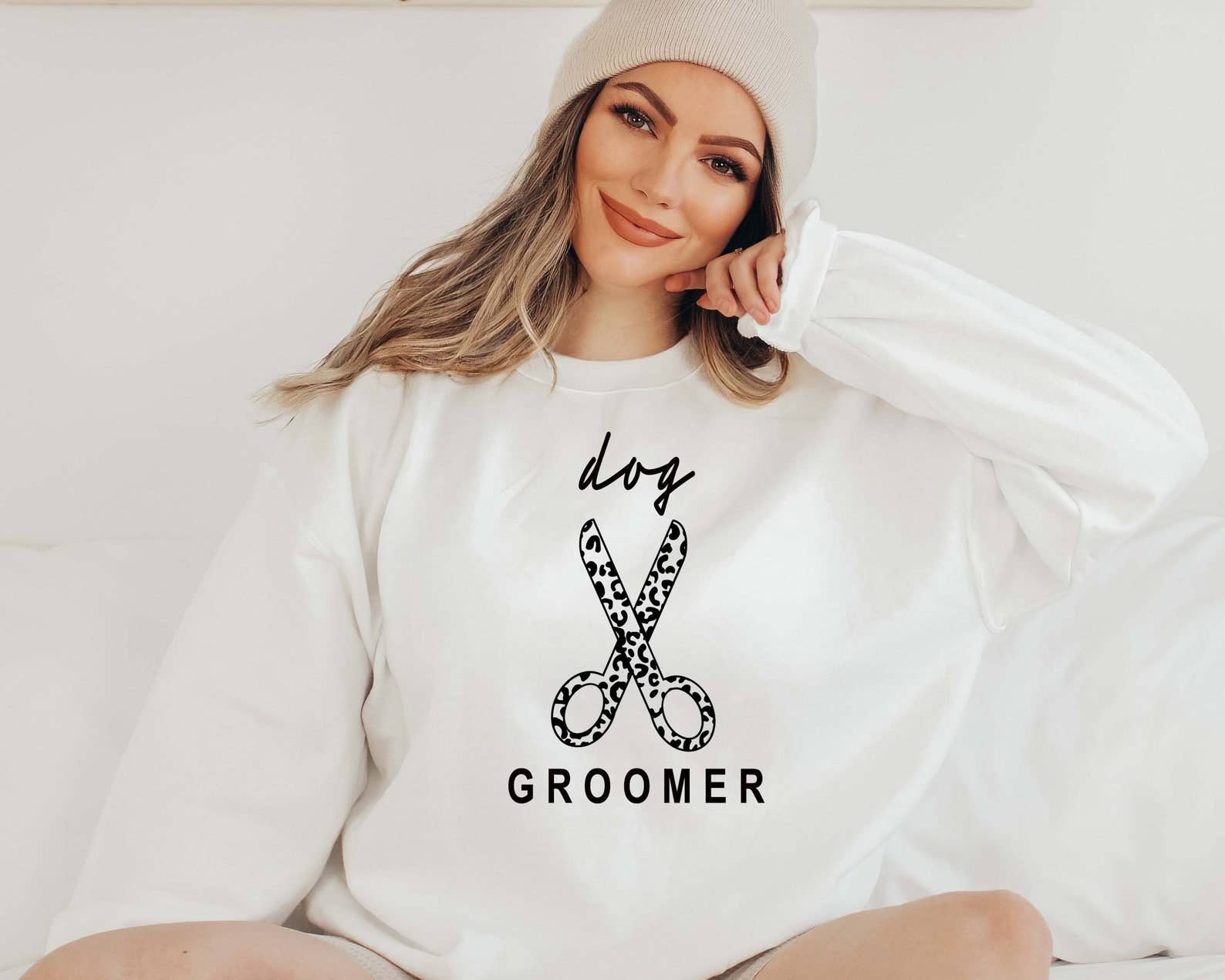 VibeClothing - Wholesale Graphic Sweatshirt - Women's - Dog Grooming Sweatshirt