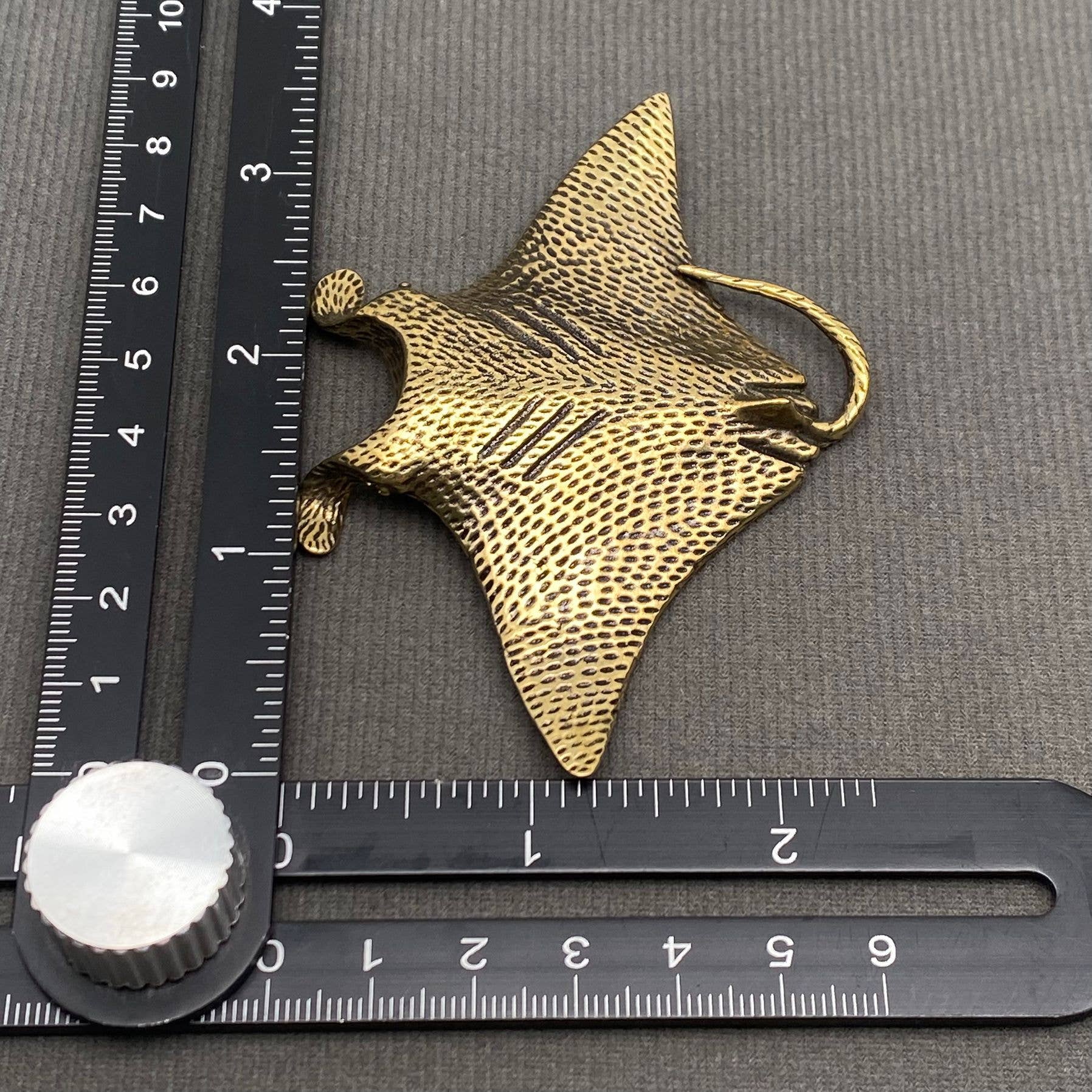 Mio Queena - Wholesale Decorative Tabletop Object - Brass Manta Ray Crafts Desktop Ornaments Decoration3